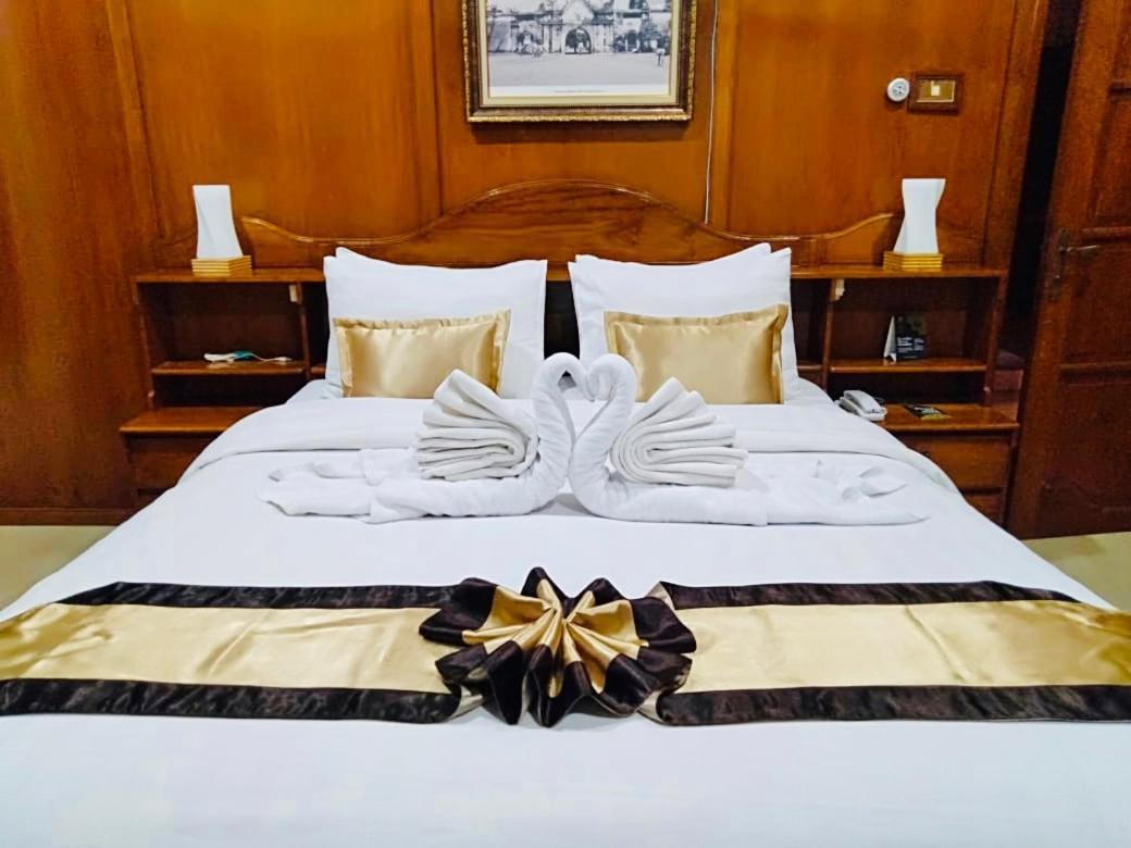 Raintree Boutique Villa & Gallery Yogyakarta Exterior foto