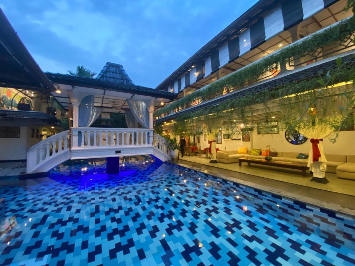 Raintree Boutique Villa & Gallery Yogyakarta Exterior foto