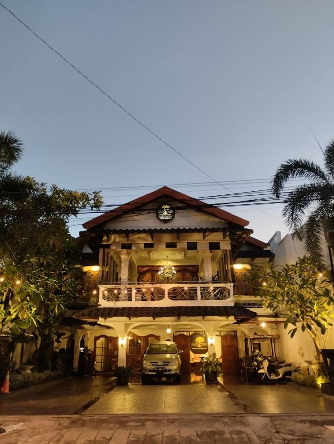 Raintree Boutique Villa & Gallery Yogyakarta Exterior foto